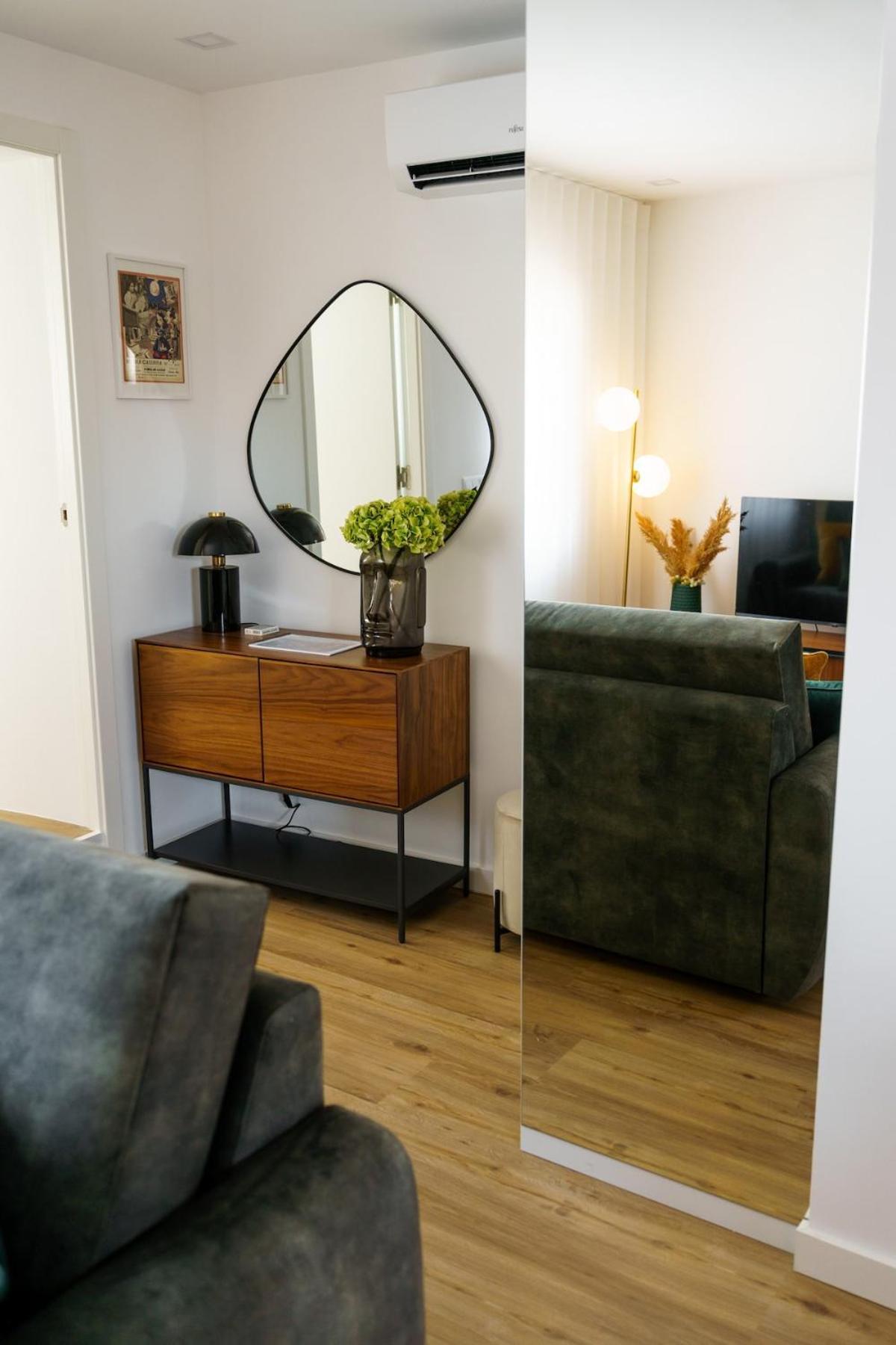 Lighthouse By Mymoradia I Vue & Elegance A Apartament