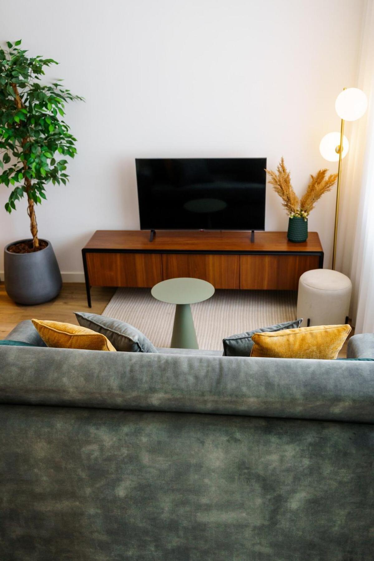 Lighthouse By Mymoradia I Vue & Elegance A Apartament